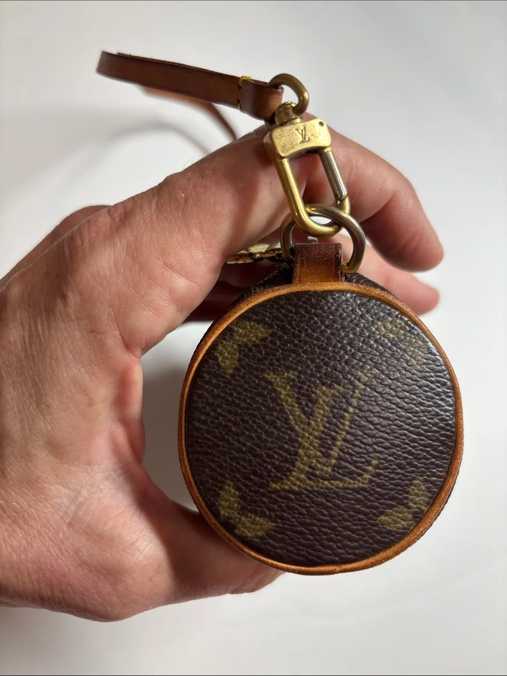 Louis Vuitton classic louis